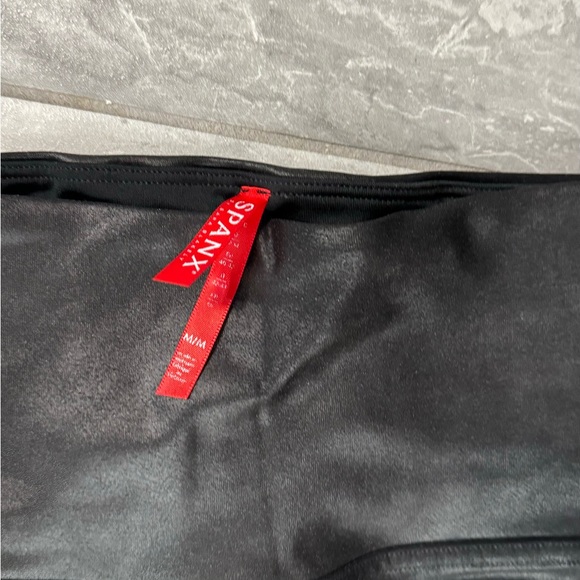 Spanx medium faux leather moto leggings - Picture 2 of 2